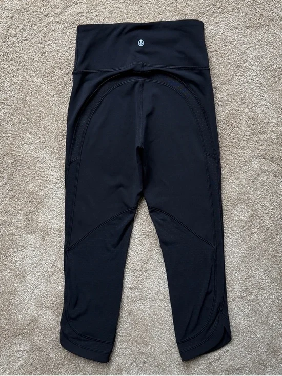 Lululemon Revitalize Crop 21 Black Mesh Leggings Size 4 - Picture 4 of 14